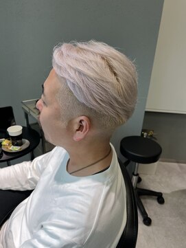 ウルスバイバレット 銀座(Urus by VALETTE) 【メンズホワイトブリーチ】