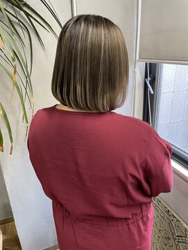 ワンインチ(1 inch) ナチュラルバレイヤージュ