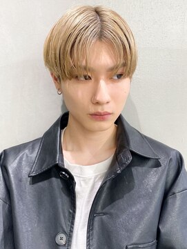 ヴァンクラウドフロムコウベ 恵庭店(VENT CLOUD from KOBE) ブランドベージュ前下がりセンターパートショートマッシュ