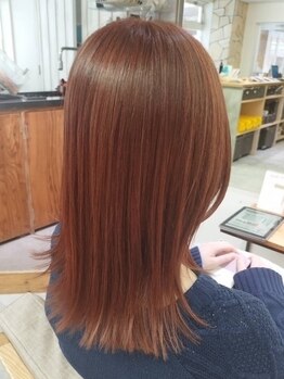 ロッヂ(LODGE)の写真/ダメージによる広がり、加齢によるうねりにも対応◎“LODGE”の髪質改善で今までにない艶と手触りが実現♪