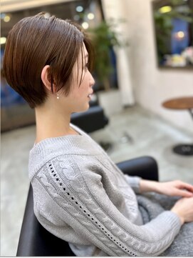 アクセント(ACSENT) 前下がりショート