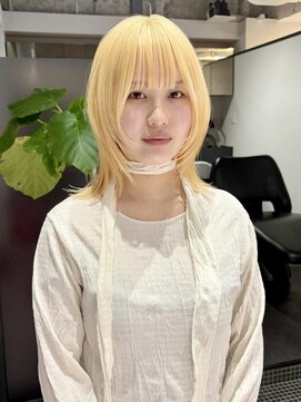 ノブレス ノアール(NOBLESSE NOIR) ミディアムレイヤーウルフ/抜きっぱなしブロンド/