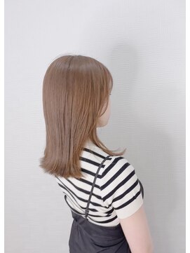 ヴィアーレアンクスタイル(VIALE Ank style) ロブ×フォギーベージュ