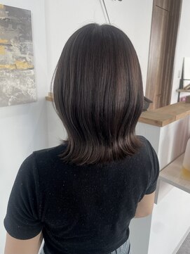 ウル 岡山駅店(ULu.) ワンカラー　アッシュブラウン　顎下ボブ