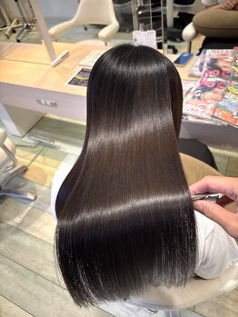 ヘアークラフト アニー 南郷18丁目店(HAIR CRAFT Annie)の写真/くせ毛,うねりが気になる方は「プレミアムメテオFIX」がおすすめ!抜群の艶感で思わず触れたくなる髪質に