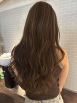 グランルッソ 岡山駅前(GRAN LUSSO) 【国富】派手すぎない、上品な美髪 馴染むハイライトカラー