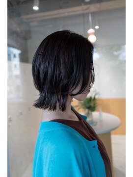 ワッカ(wacca) ミディアム　くびれカット　レイヤー　ボブ