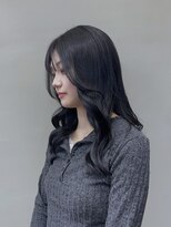 シアン(cyan)&nbsp;赤みのない暗髪