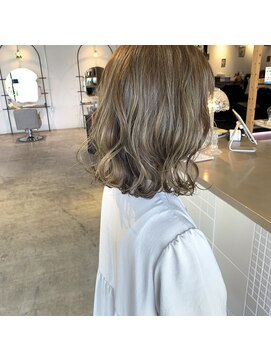 ジジ フルアヘッド(Gigi fullahead) ミルクティーベージュ