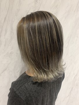 リー 京橋(Lee) 大人かわいい切りっぱなしボブ 山下志穂