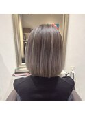【バレイヤージュonグレージュ】ボブスタイル