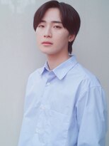 レジュアル(RESSUAL)&nbsp;かき上げヘア　ニュアンスマッシュ　サイドパート　ビジネス