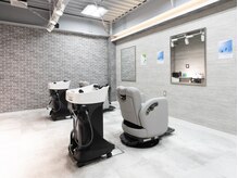 クーラ バイ ベル(Cura by BELL)の雰囲気（落ち着いたトーンでリラックスできる店内装）