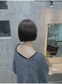 ぱつっと切りっぱなしボブ