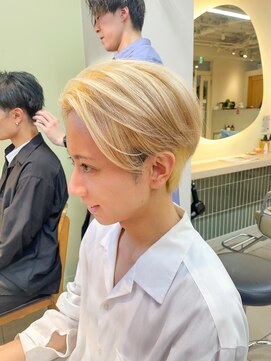 テトラ バイ ネオリーブ 横浜西口店(tetra by neolive) 横浜★ケアブリーチハイトーンセンターパート