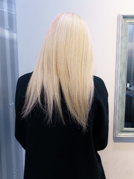 フィッツコア(FITS CORE) 複雑履歴 修正 ホワイトブロンド