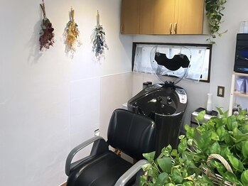 アヴニールの写真/年齢とともに気になる髪のお悩みに合わせた本格ヘッドスパで、頭皮から髪を健康に！