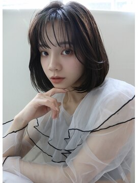 フィガロ ウメダ(FIGARO UMEDA) 【西梅田】30代40代ヘアシースルーバング前下がりレイヤーボブ