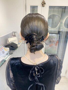 テトラ バイ ネオリーブ 横浜西口店(tetra by neolive) ＊まとめタイトヘア＊[横浜/横浜駅]