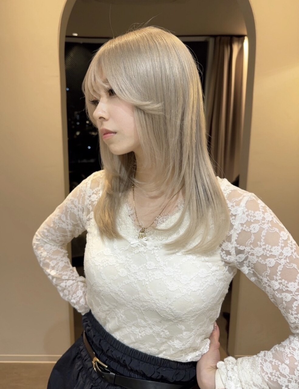 表参道/原宿の透明感ピンクベージュ/ブリーチカラー