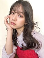 トリッカ 銀座(tricca)&nbsp;顔まわりレイヤー/韓国ヘア/シースルーバング/顔まわりカット