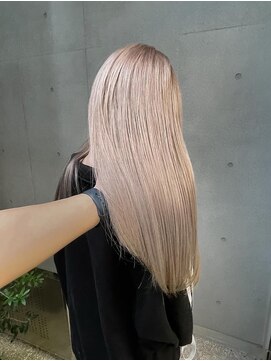 ヴァーディ オモテサンドウ(Vardy omotesando) ミルクティー・表参道・ハイトーンロング・ブリーチカラー