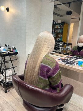 コワファーストナガサキシャンプーボーイ(COIFF1RST NAGASAKI SHAMPOO BOY) 今っぽくて可愛い10代20代ハイトーン／長崎