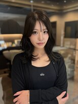 ブラン バイ アールオー(Blan by Ro) オリーブカラーがオシャレ☆くびれミディアム