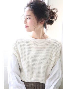 ケアシンサイバシ(CARE shinsaibashi) 「大人可愛いお団子ヘアアレンジ」