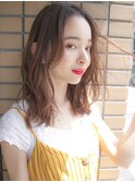 センターパート　ゆるウェーブ　アッシュブラウン
