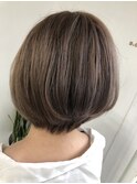 ショートボブ