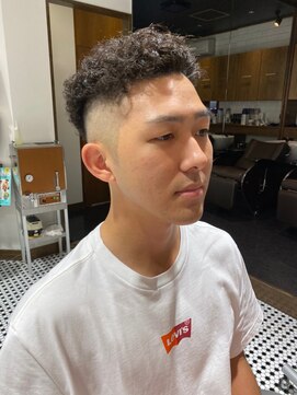 ブリランチン アイチダイガクマエ(Brilliantine Aichidaigakumae) 潔さがかっこいい♪ニグロフェード☆