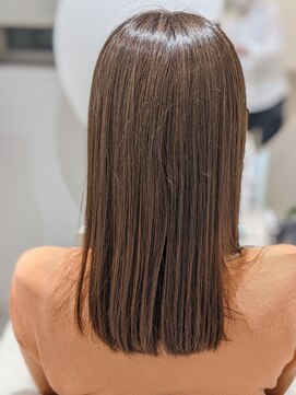 ビーエフサロン(BxF SALON) 明るめターコイズカラーの伸ばしかけミディアムさん