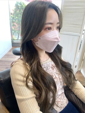 アリスバイアフロート 自由が丘(ALICe by AFLOAT) 〇韓国ヘア ヨシンモリ オリーブベージュ 顔まわりレイヤー