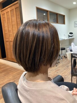 花鳥風月トータルビューティー ショートボブ/ハイライト/ナチュラルハイライト