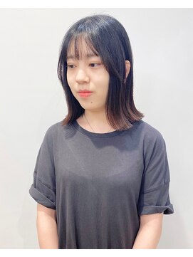 モリオフロムロンドン 松戸店(Morio from London) 【松戸　石山】切りっぱなし外はねロブ肩ラインボブ