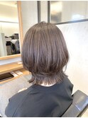切りっぱなしミディアムウルフレイヤー