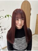 温かみのある暖色カラーと顔まわりレイヤーで甘辛スタイルに♪