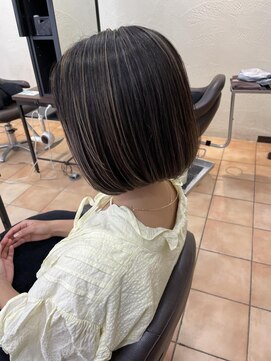 アルーチェ(Arluce) ハイライトボブ