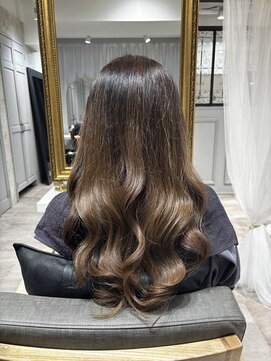 アンドットエス 銀座(and.S) 巻き髪スタイリング