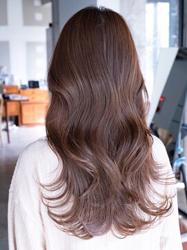 エインアンリー 明治神宮前(AIN.ANLY.) ☆フェミニンロング大人かわいいぱっつん前髪レイヤーカット小顔