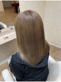 ミルクティーベージュ