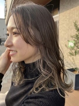 スピンヘア SOCOLA塚口店(Spin hair) インナーカラー/ナチュラルベージュ