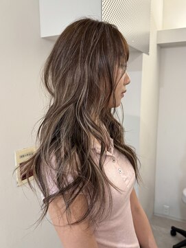 ヴィア 京都烏丸(Via) ケアブリーチ/ハイライト/白髪ぼかし/バレイヤージュ/髪質改善