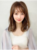 後毛が可愛い顔まわりレイヤー　ハイレイヤーロング