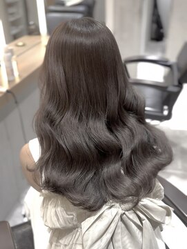 salon de MiLK 札幌大通店【サロン ド ミルク】 ブリーチレイヤーカット髪質改善トリートメント 【札幌大通】