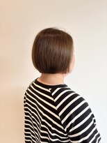 ペスカケイクリエイティブ(PESCA K-CREATIVE) カーキベージュのコンパクトボブ