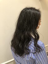 ネオリーブギンザ 銀座店(Neolive GINZA)&nbsp;低温デジタルパーマで作るロングヘアの立体感ウェーブパーマ