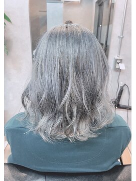 エルヘアー(el HaiR) ホワイトアッシュカラー