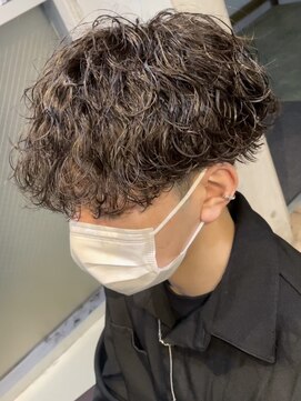 ラヴィズムバイフィフス(LUVISM by fifth) 波巻きスパイラルパーマメンズマッシュパーマツイストパーマ